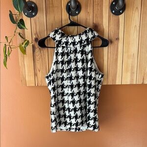 Sail to Sable Black and White Top NWT